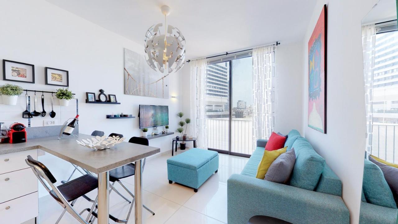 Stylish 1Br Flat For 4 Ppl In Allenby By Holyguest Tel Aviv Bagian luar foto