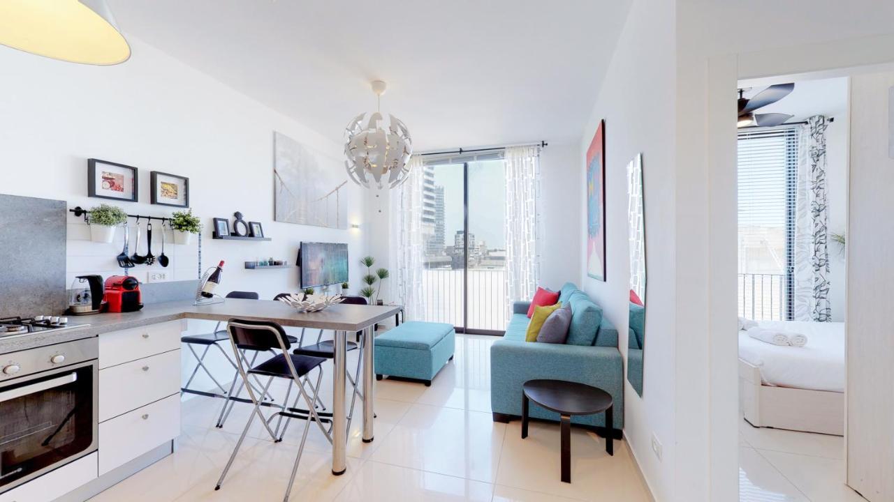 Stylish 1Br Flat For 4 Ppl In Allenby By Holyguest Tel Aviv Bagian luar foto